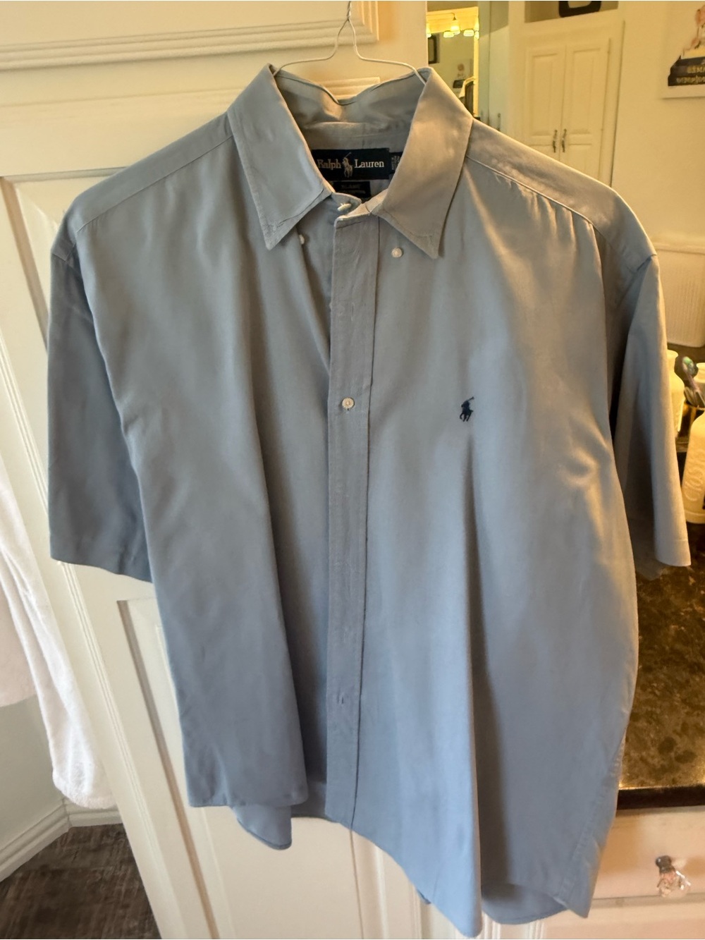 Ralph Lauren Men’s Light Blue Short-Sleeve Button-Down Shirt with Navy Pony